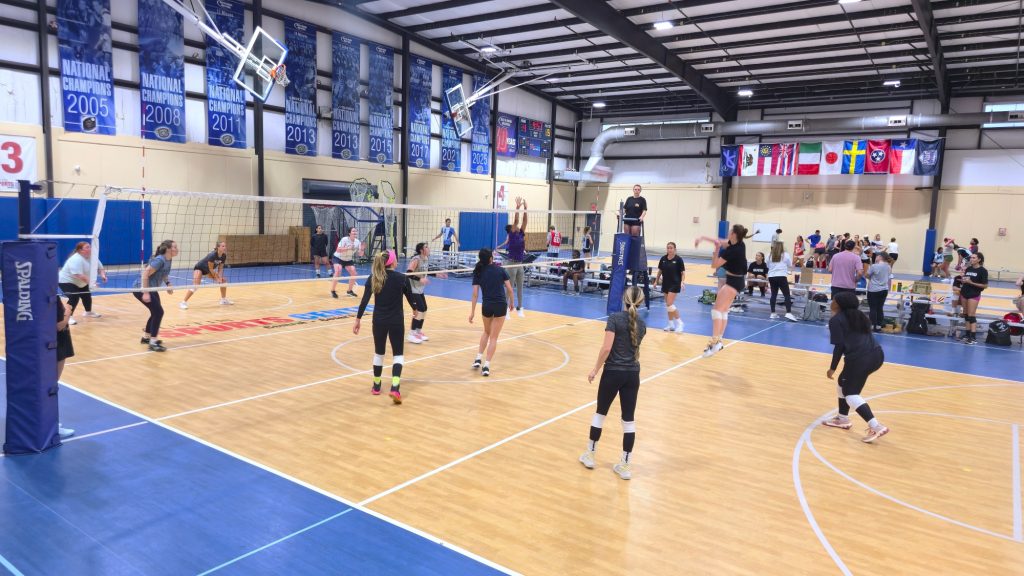 Court View 1 - BYOT Women's (s)